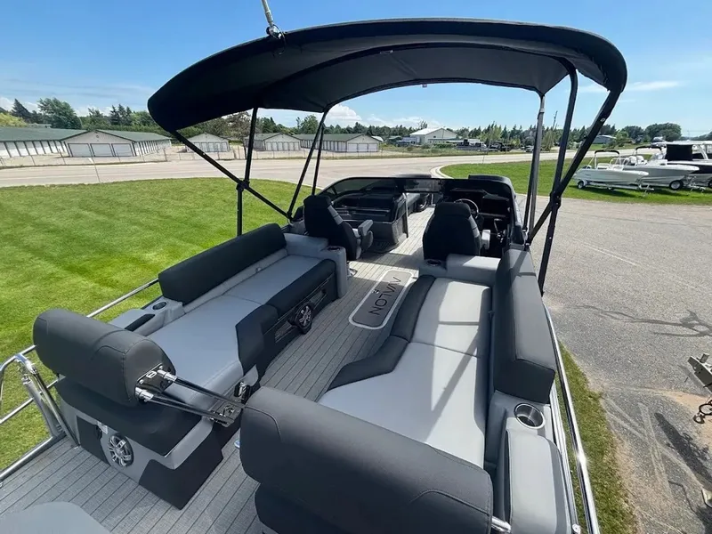 Slide: The Image of Avalon Catalina Platinum Quad Lounge Shift 2785 2025 - 19