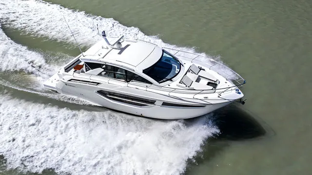 Slide: The Image of Cruisers Yachts 42 Cantius 2023 - 87