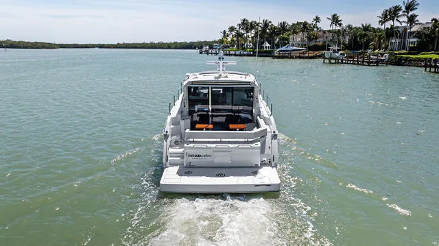 Slide: The Image of Cruisers Yachts 42 Cantius 2023 - 96