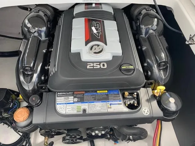 Slide: The Image of Engine of a 2021 Monterey 218 Super Sport boat. - 11