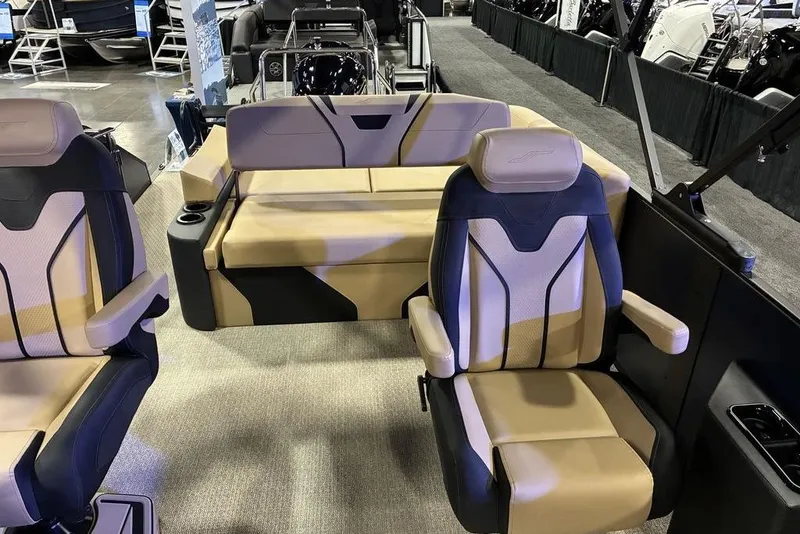 Slide: The Image of Luxury seating in 2026 Evotti 723CS boat, featuring modern design and comfort. - 8