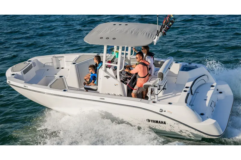 Slide: The Image of Yamaha 220 FSH Sport 2026 - 9