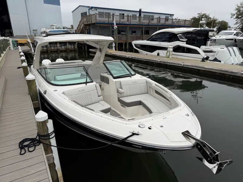 Slide: The Image of Sea Ray SLX 310 Outboard 2024 - 11