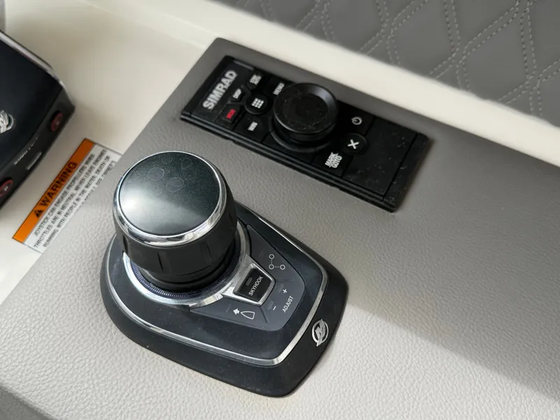 Slide: The Image of Sea Ray SLX 310 Outboard 2024 - 25