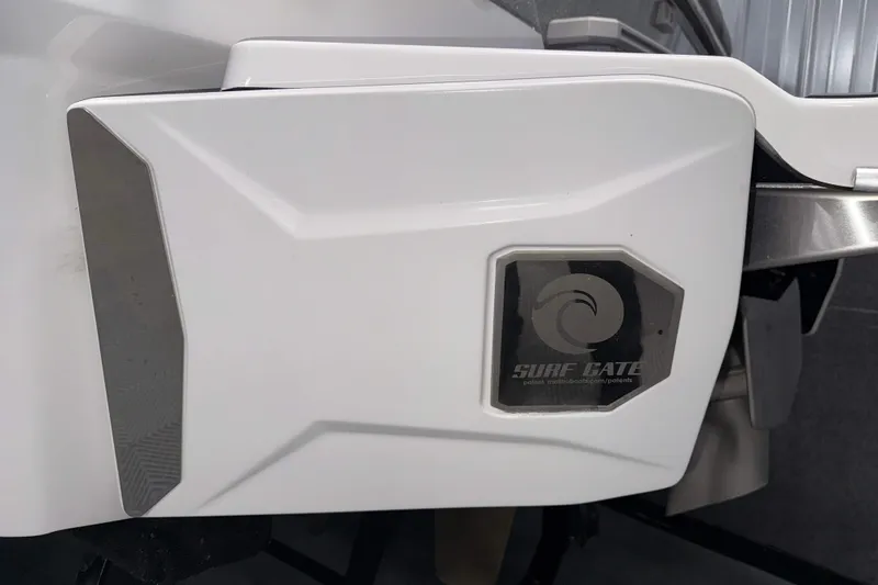 Slide: The Image of 2022 Malibu Wakesetter 25 LSV Surf Gate feature close-up. - 35