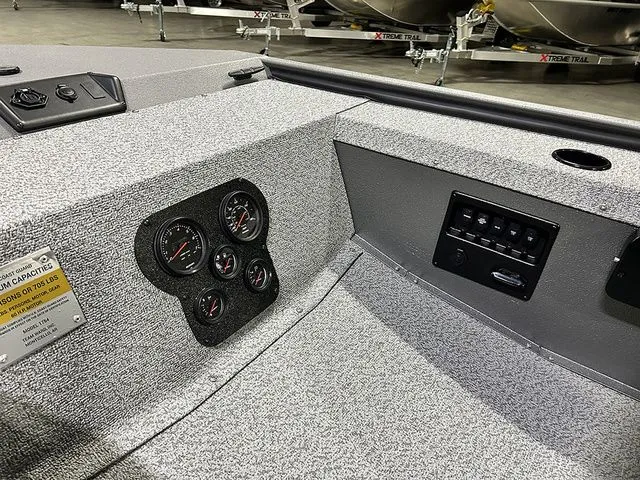 Slide: The Image of War Eagle 754VS Stick Steer 2026 - 8