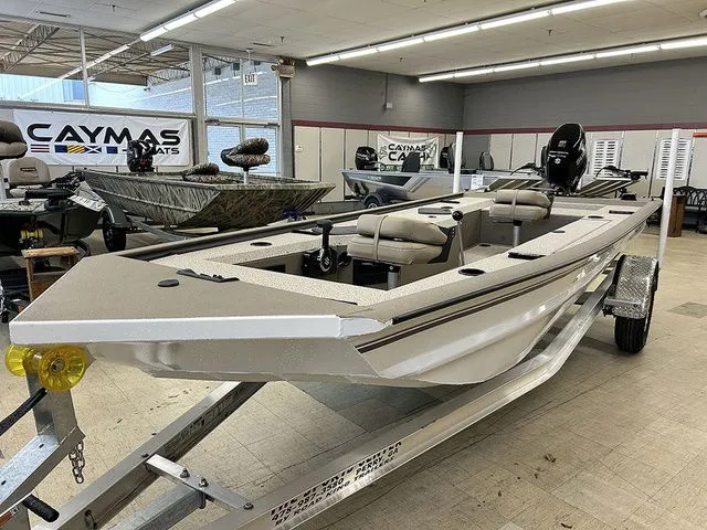 The Image of War Eagle 754 vs 2026 - 1