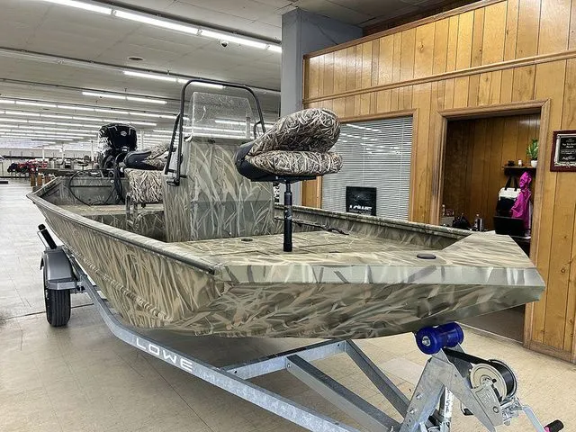 The Image of Lowe Roughneck RX1760 Pathfinder 2026 - 1