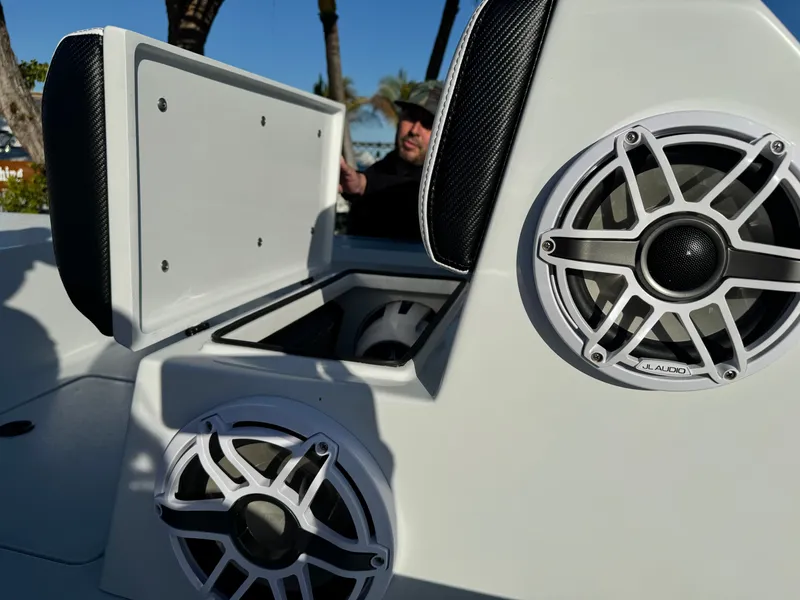 Slide: The Image of Vtech 18 FLATS 2026 with JL Audio speakers. - 10