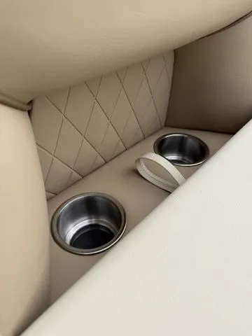 Slide: The Image of Veranada Vista 22Xrc 2026 - 13