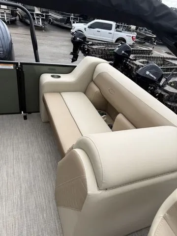 Slide: The Image of Veranada Vista 22Xrc 2026 - 17