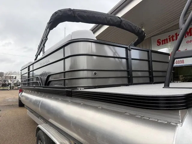 Slide: The Image of Veranda Vista 22XRC 2026 - 13