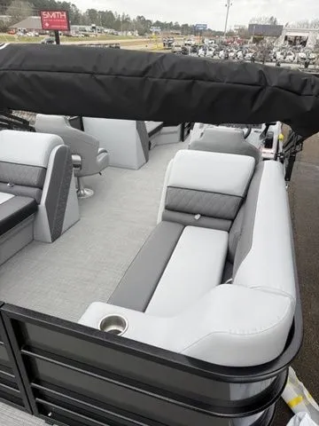 Slide: The Image of Veranda Vista 22XRC 2026 - 22