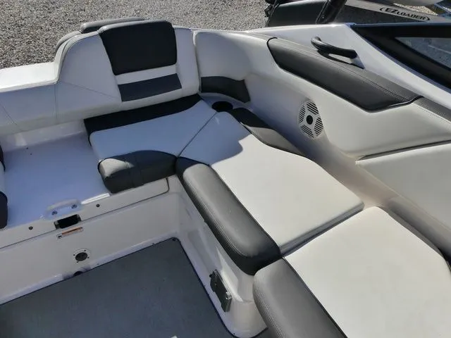 Slide: The Image of Yamaha AR210 2021 - 14