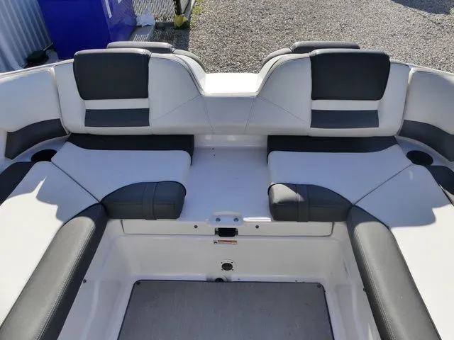 Slide: The Image of Yamaha AR210 2021 - 15