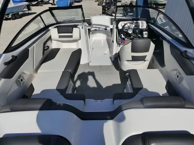 Slide: The Image of Yamaha AR210 2021 - 8