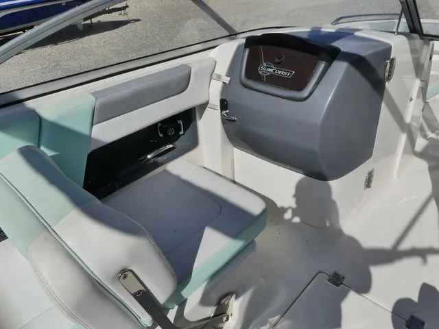 Slide: The Image of Chaparral 230 Suncoast 2020 - 13