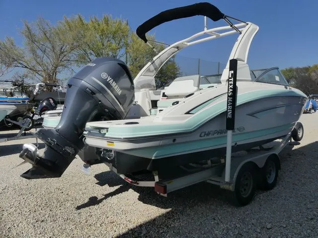 Slide: The Image of Chaparral 230 Suncoast 2020 - 7