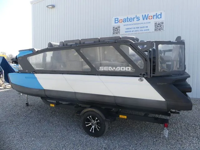 Slide: The Image of Sea-Doo Switch 16 2023 - 3