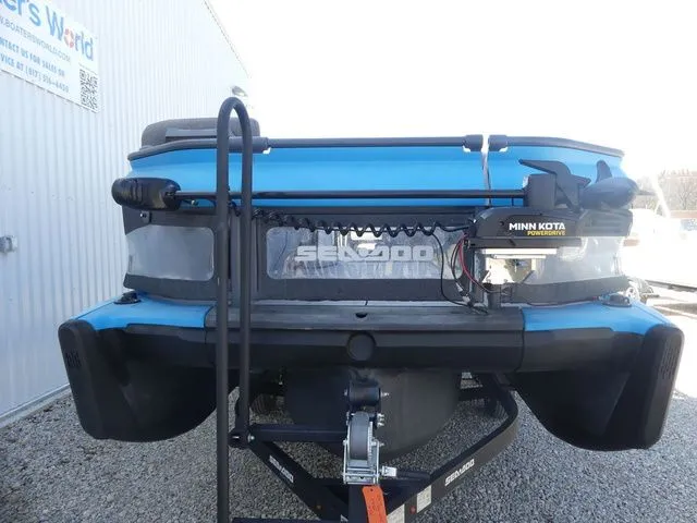 Slide: The Image of Sea-Doo Switch 16 2023 - 8