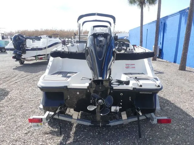 Slide: The Image of Bayliner Element M15 2023 - 5