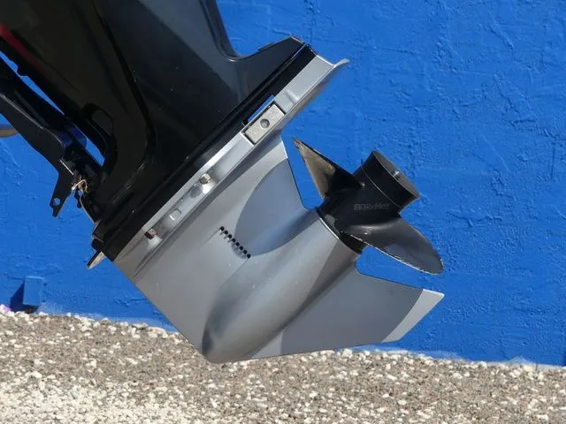 Slide: The Image of Sun Tracker Fishin' Barge 22 DLX 2019 - 10