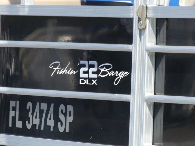 Slide: The Image of Sun Tracker Fishin' Barge 22 DLX 2019 - 8