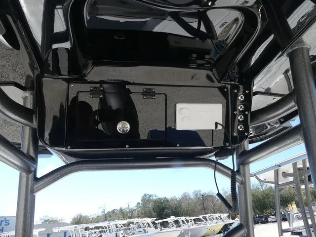 Slide: The Image of Sea Pro 210 DLX 2026 - 13