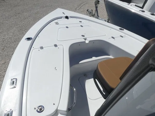 Slide: The Image of Sea Pro 210 DLX 2026 - 15