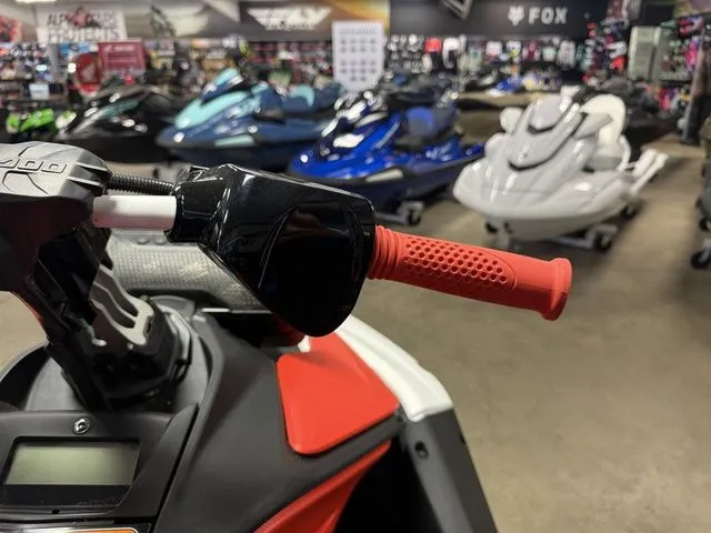 Slide: The Image of Sea-Doo Spark™Trixx for 3 Rotax® 900 ACE™ - 90 iBR and Aud 2026 - 11