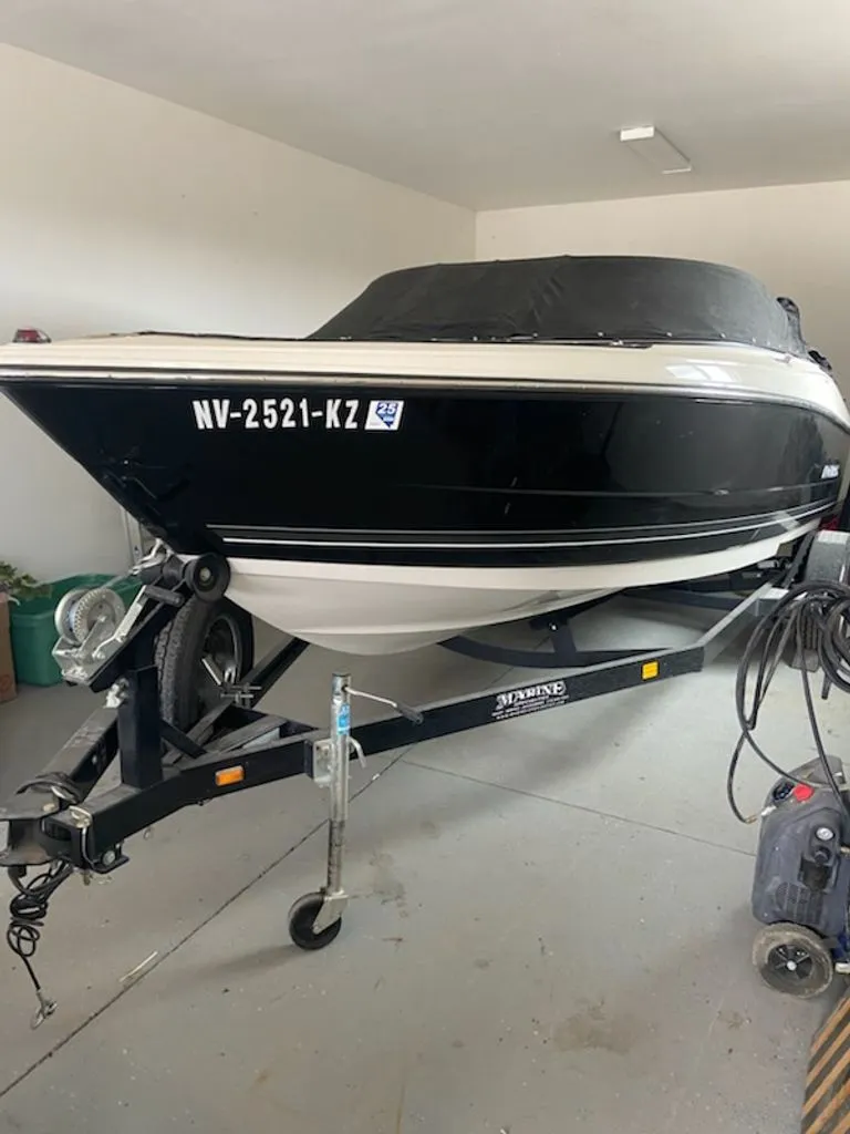 The Image of Monterey 180FS 2010 - 0