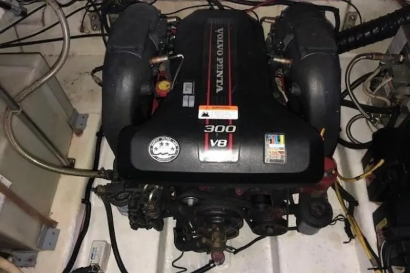 Slide: The Image of Volvo Penta 300 V8 engine in 2013 Glastron GS 289 boat. - 3