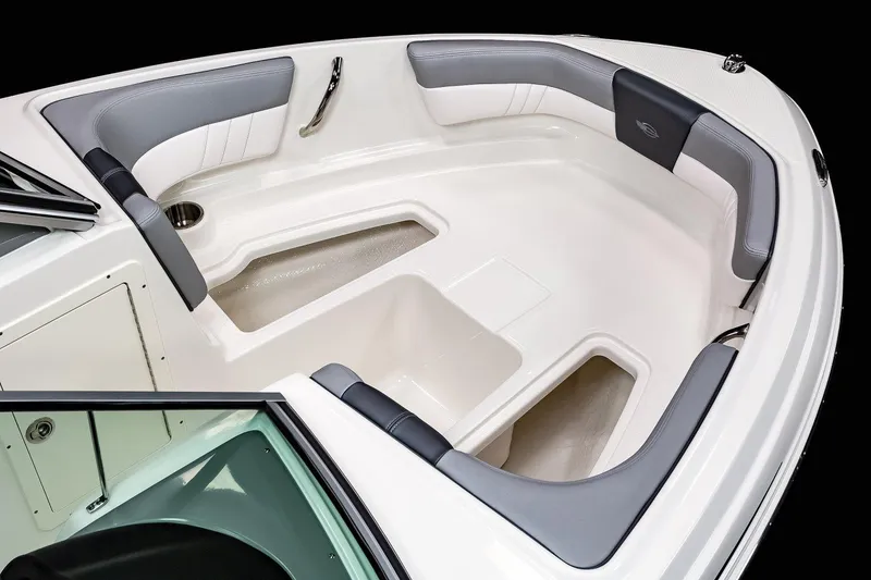 Slide: The Image of Chaparral 19 SSi 2021 - 9