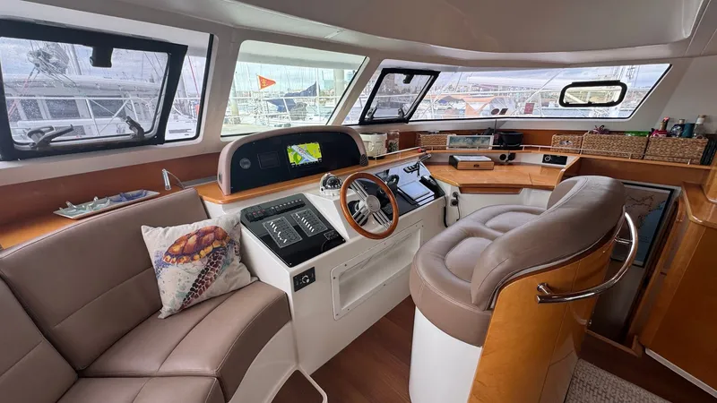 Slide: The Image of Lower Helm Station - 25