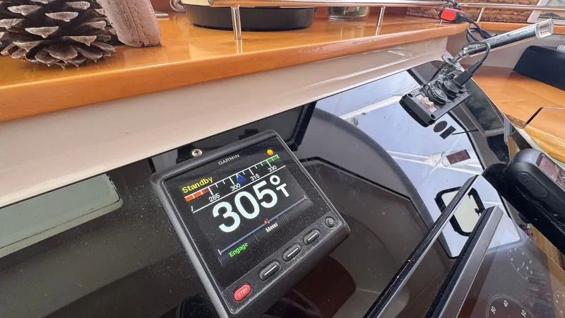 Slide: The Image of Electronics & Navigation - 30