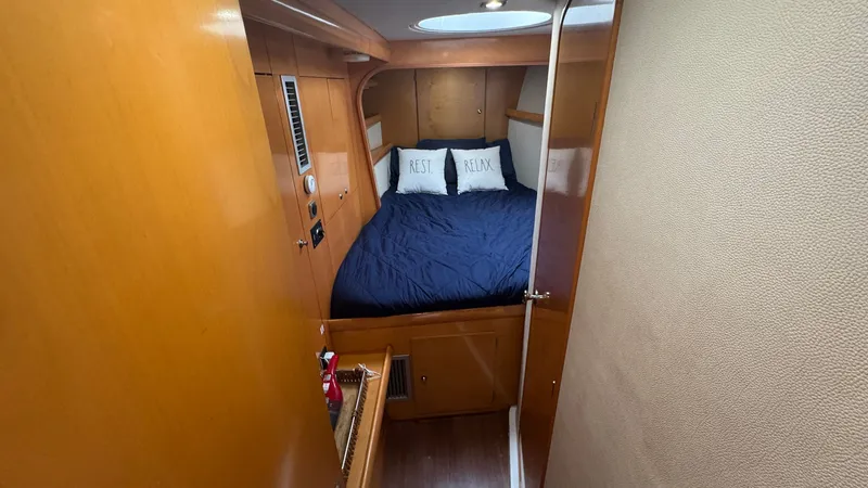 Slide: The Image of Guest Stateroom Starboard Hull - 34