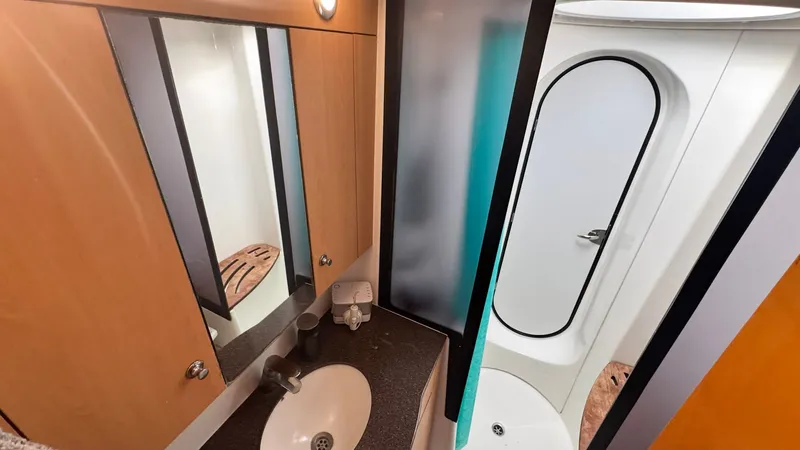 Slide: The Image of Owner's Ensuite Port Hull - 49