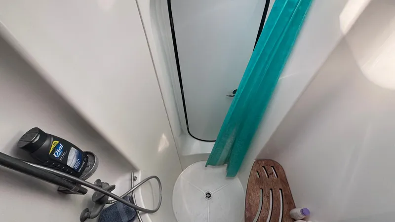 Slide: The Image of Owner's Ensuite Port Hull - 50