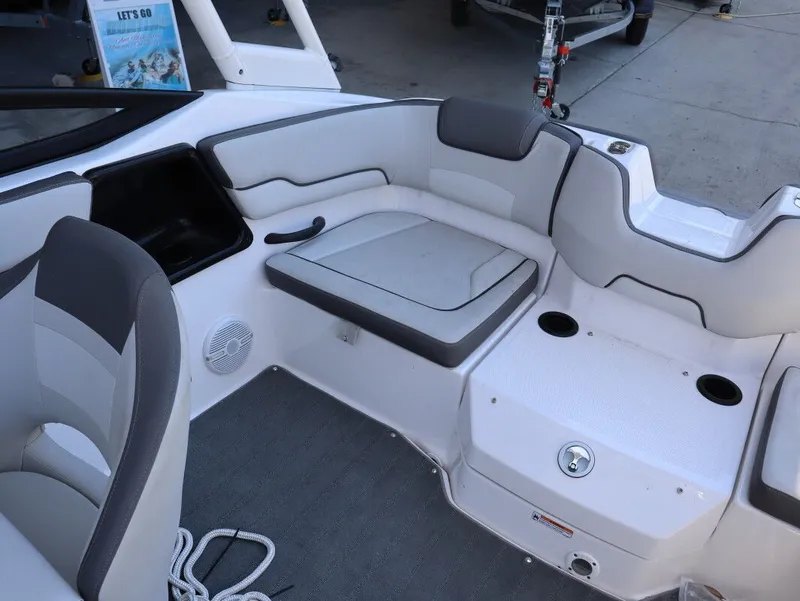 Slide: The Image of Yamaha AR190 2024 - 11