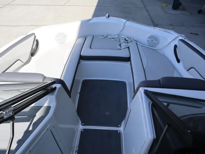 Slide: The Image of Yamaha AR190 2024 - 7