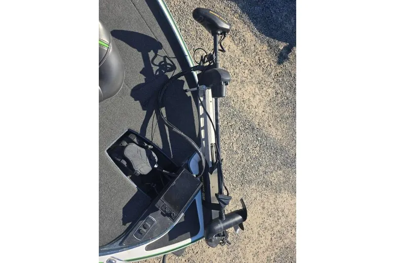 Slide: The Image of 2018 Nitro Z18 Tracker boat with trolling motor on deck. - 8