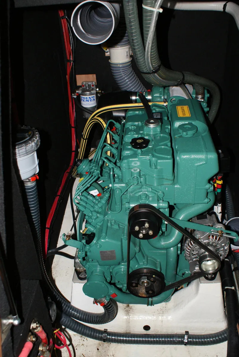 Slide: The Image of Engine 75 hp - 12