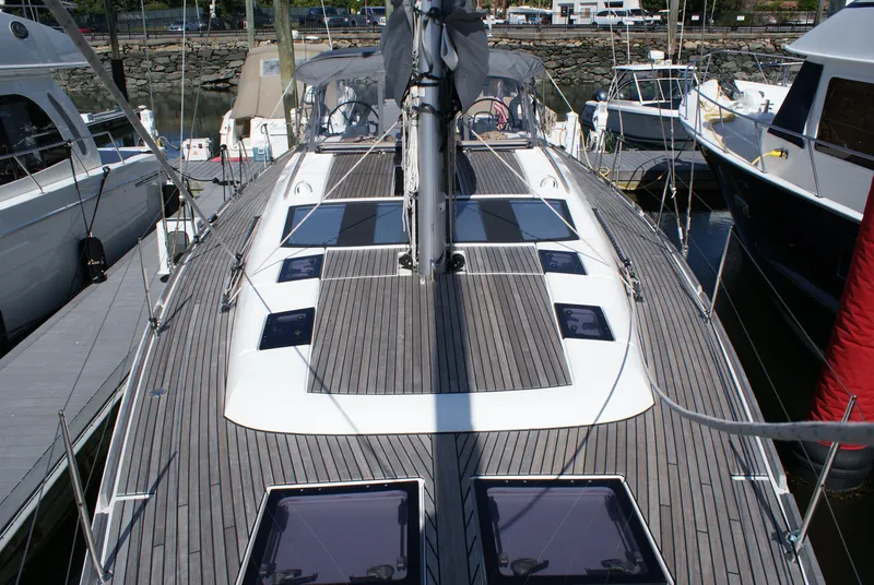 Slide: The Image of Fore Deck - 21