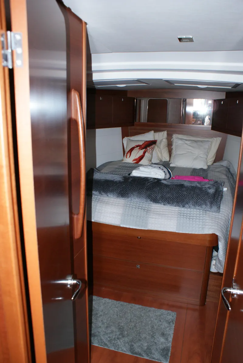 Slide: The Image of Owner’s Cabin - 7