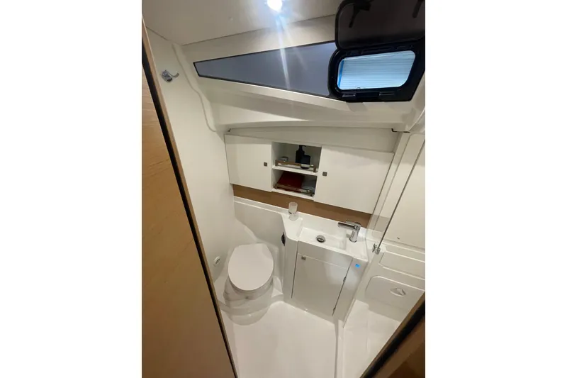 Slide: The Image of Jeanneau Sun Odyssey 455 2026 - 13