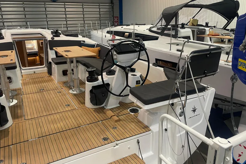 Slide: The Image of Jeanneau Sun Odyssey 455 2026 - 17