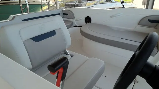 Slide: The Image of Hurricane SunDeck Sport 205 OB 2025 - 8