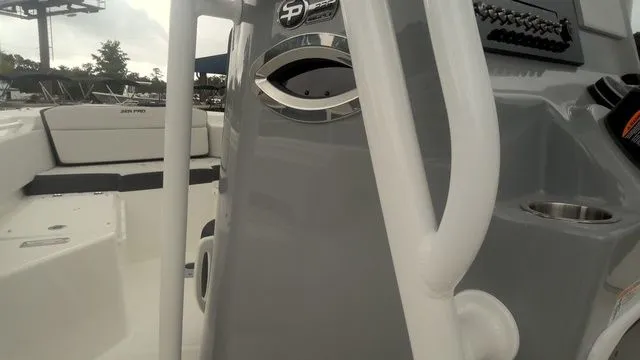 Slide: The Image of Sea Pro 225FLX Sandbar 2025 - 12