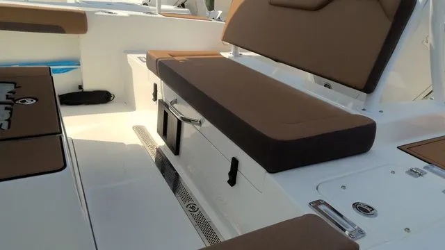 Slide: The Image of Sea Pro 245FLX Sandbar 2026 - 5