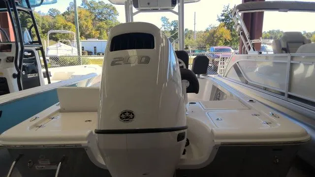Slide: The Image of Sea Pro 210 Bay 2026 - 2
